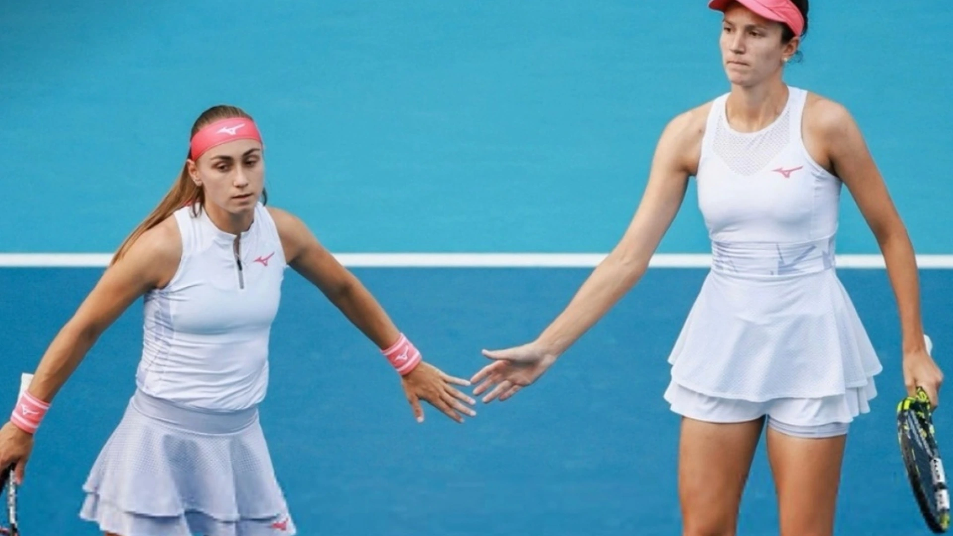 Anna Danilina og Aleksandra Krunic spiller double sammen