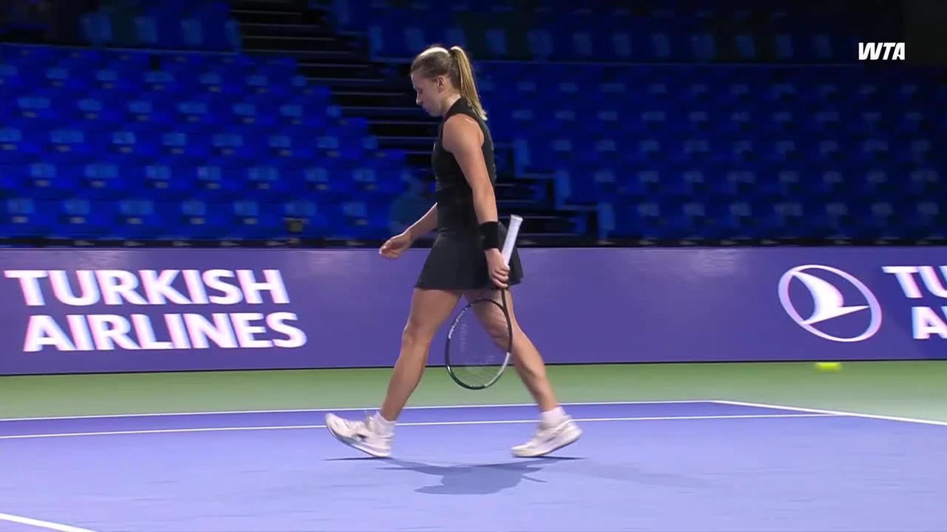Maja Chwalinska uses variety and controlled aggression to beat Rebecca Sramkova in Singapore